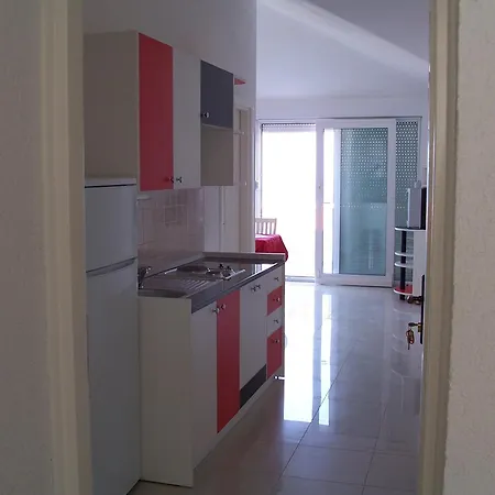 Apartments Perdijic Nemira Omiš Esterno foto